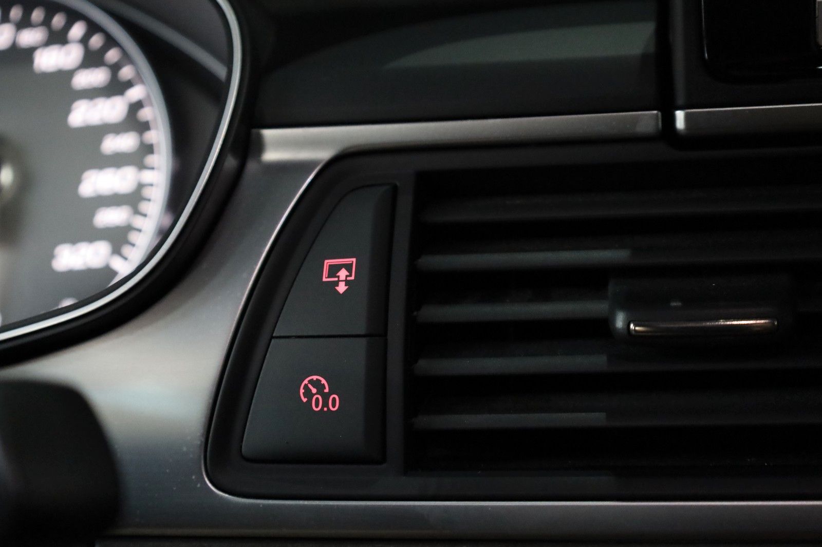 Fahrzeugabbildung Audi S6 Avant 4.0 TFSI *Panorama*Memory*K-Entry