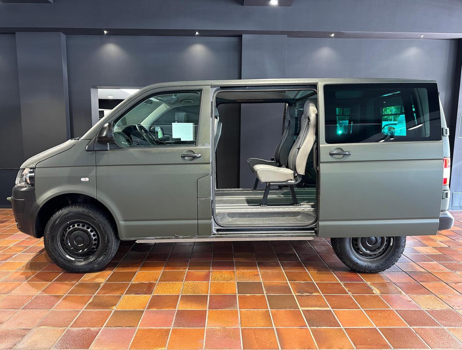 Volkswagen T5 WIDDER 4MOTION ROCKTON SEIKEL BUNDESWEHR OFFR
