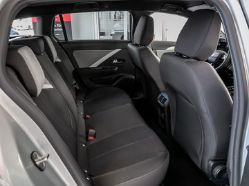 Opel Astra L Sports Tourer 1.2 Enjoy Ergonomiesitz