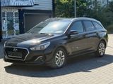 Hyundai i30 Kombi Passion 100PS 1.Hand/Scheckheft/CAM - Hyundai i30: Ps