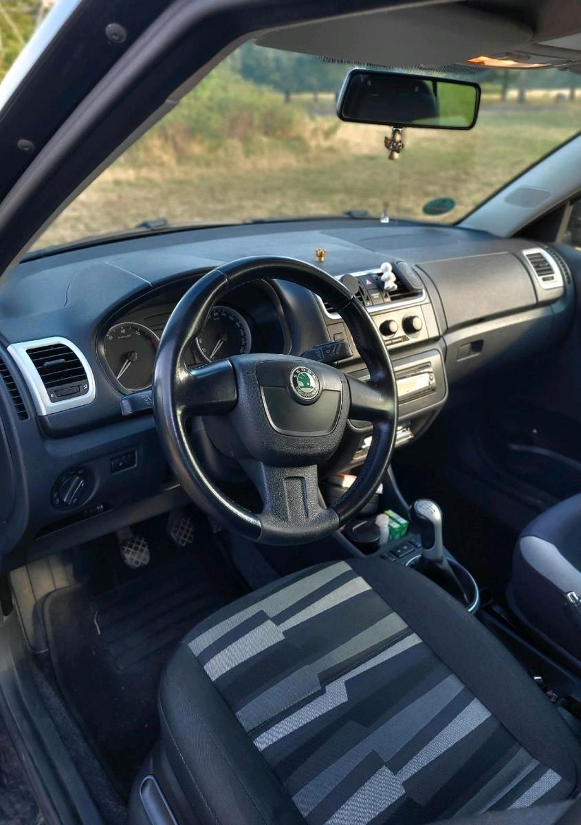 Skoda Fabia 2009 — photo 10