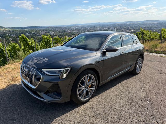 AUDI e-tron 50 quattro S line 