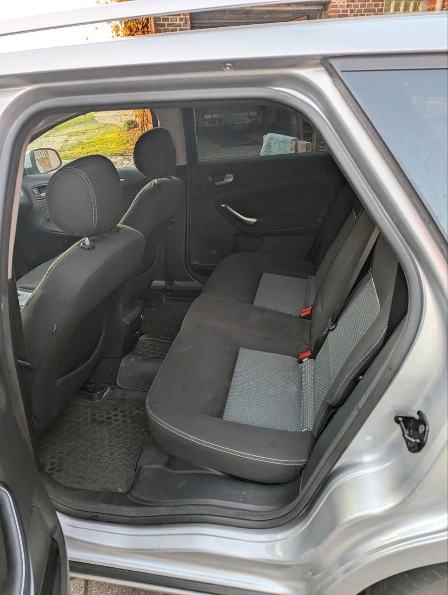 Ford Mondeo 2009 — photo 9