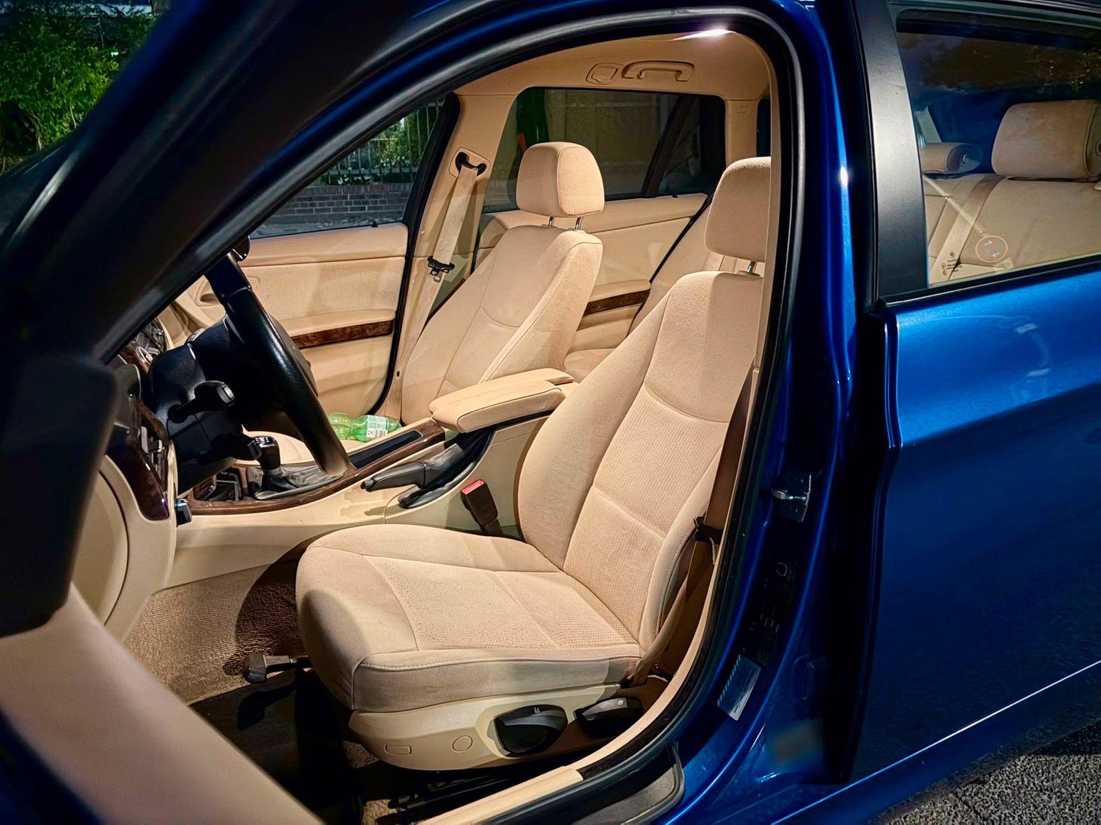 BMW 320 2009 — photo 9