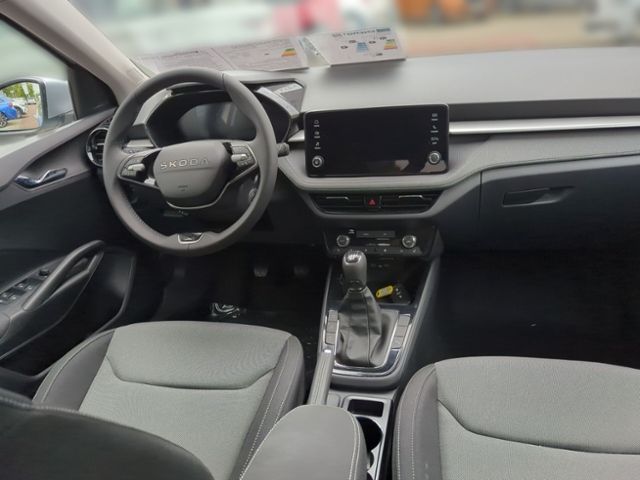 Fahrzeugabbildung SKODA Fabia 1.0 TSI Tour WINTER PLUS LENKRADHZG
