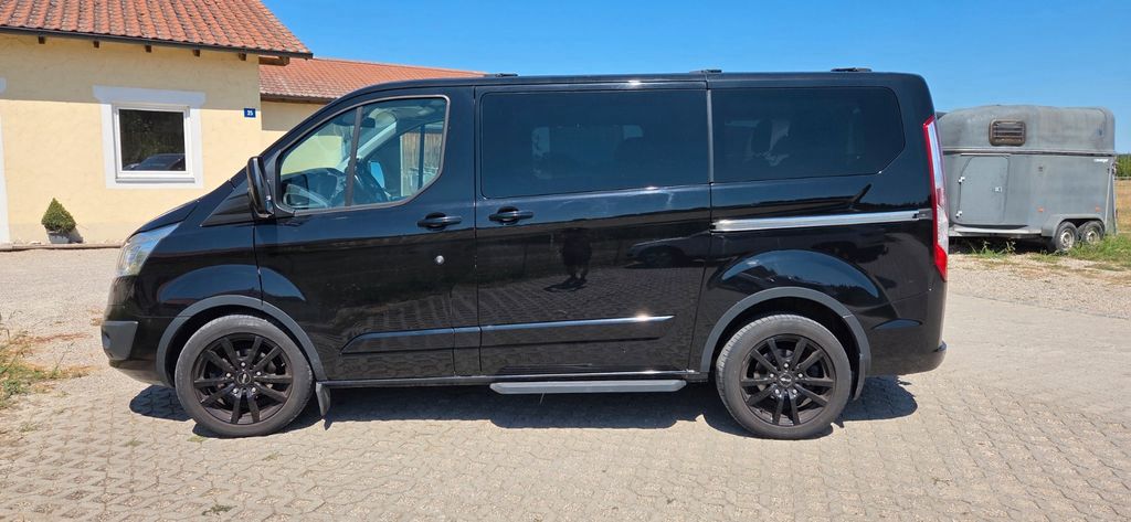 Image of Ford Tourneo Custom