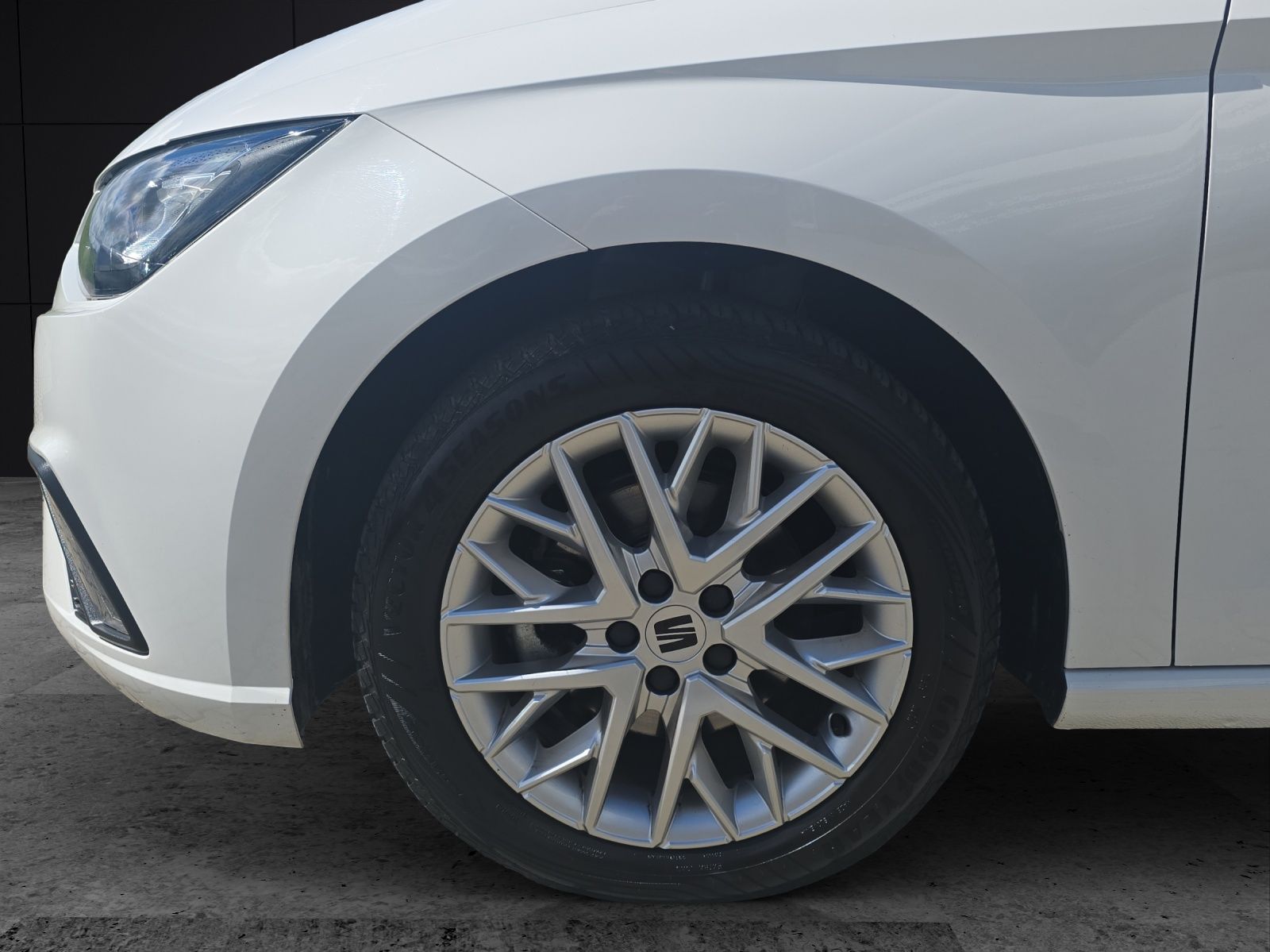 Fahrzeugabbildung SEAT Ibiza FR 1.0 TSI DSG RFK SH