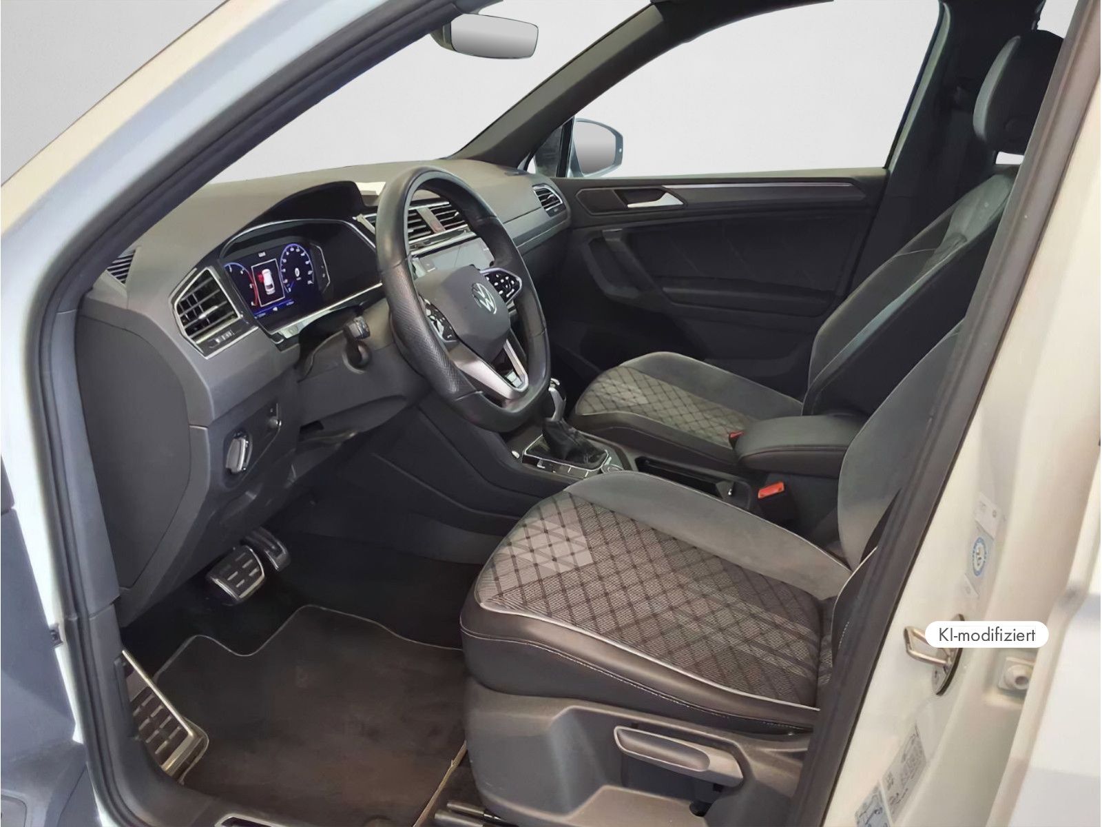 Volkswagen Tiguan R line 2.0 TDI DSG 4Mo. IQ.LIGHT AHK 360° foto 4