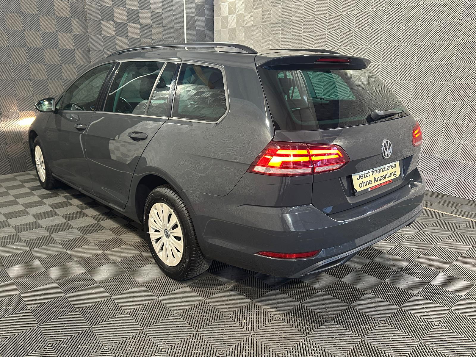 Volkswagen Golf VII Variant*TRENDLINE*AHK-PDC-TEMPO-SHZ-OPF