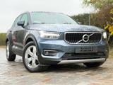 Volvo XC 40 XC40 Momentum Pro 2WD*KAM&ACC&LED* - blaue Volvo XC40