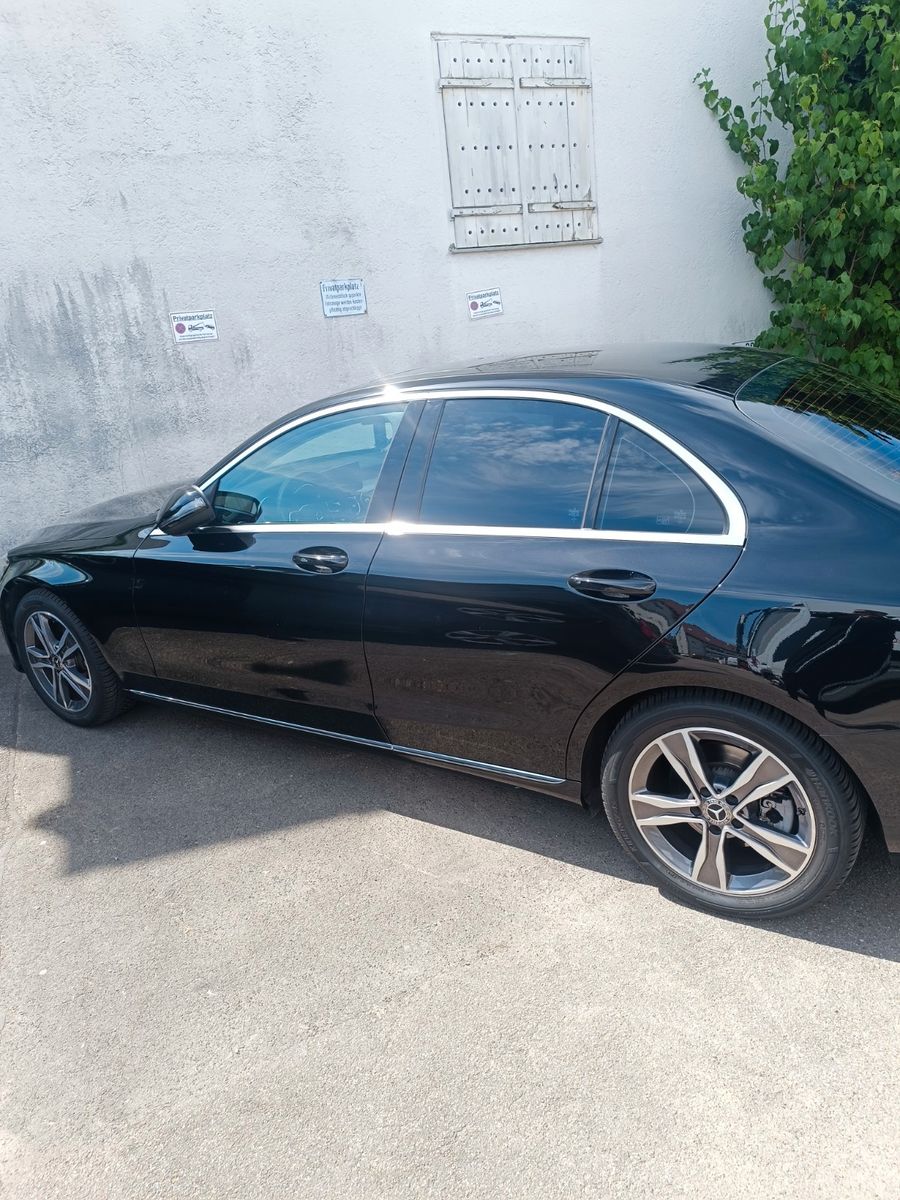 MERCEDES-BENZ C 180 Autom. -