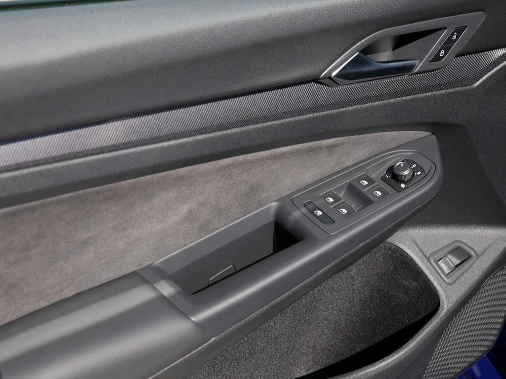 Volkswagen Golf Variant 2.0 TDI DSG R-Line AHK/Navi, миниатюра 16
