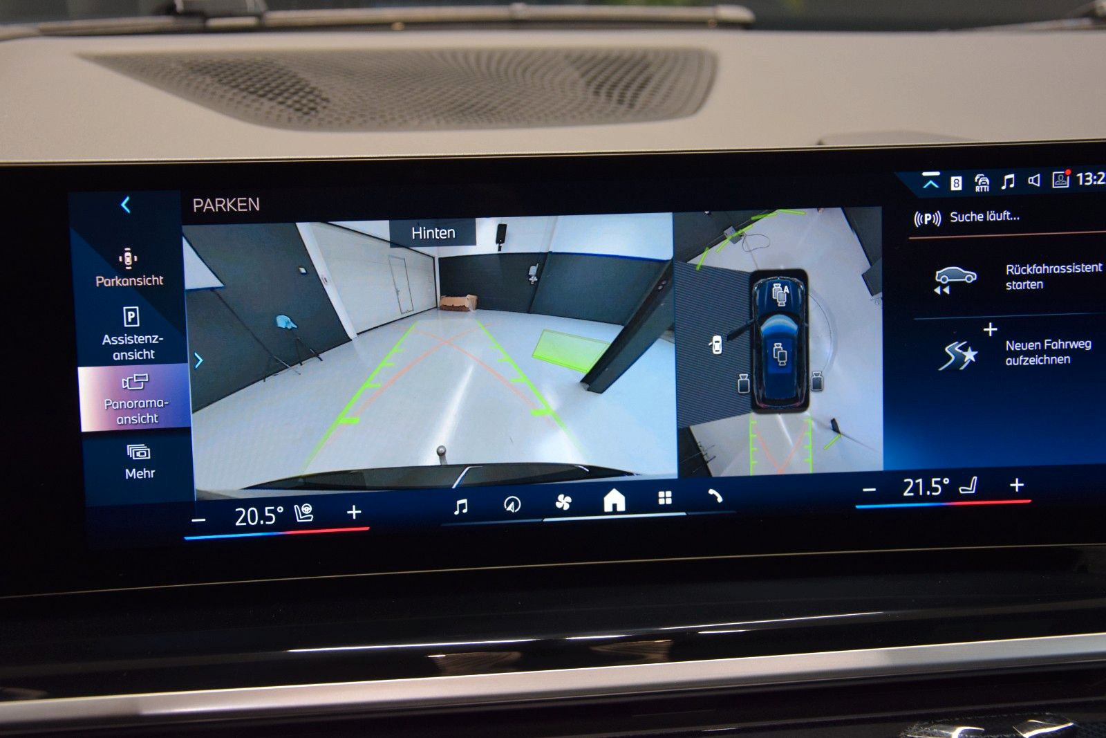 Fahrzeugabbildung BMW X5 30 d xDrive M Sport Pano Sitzbelüft. AHK HuD