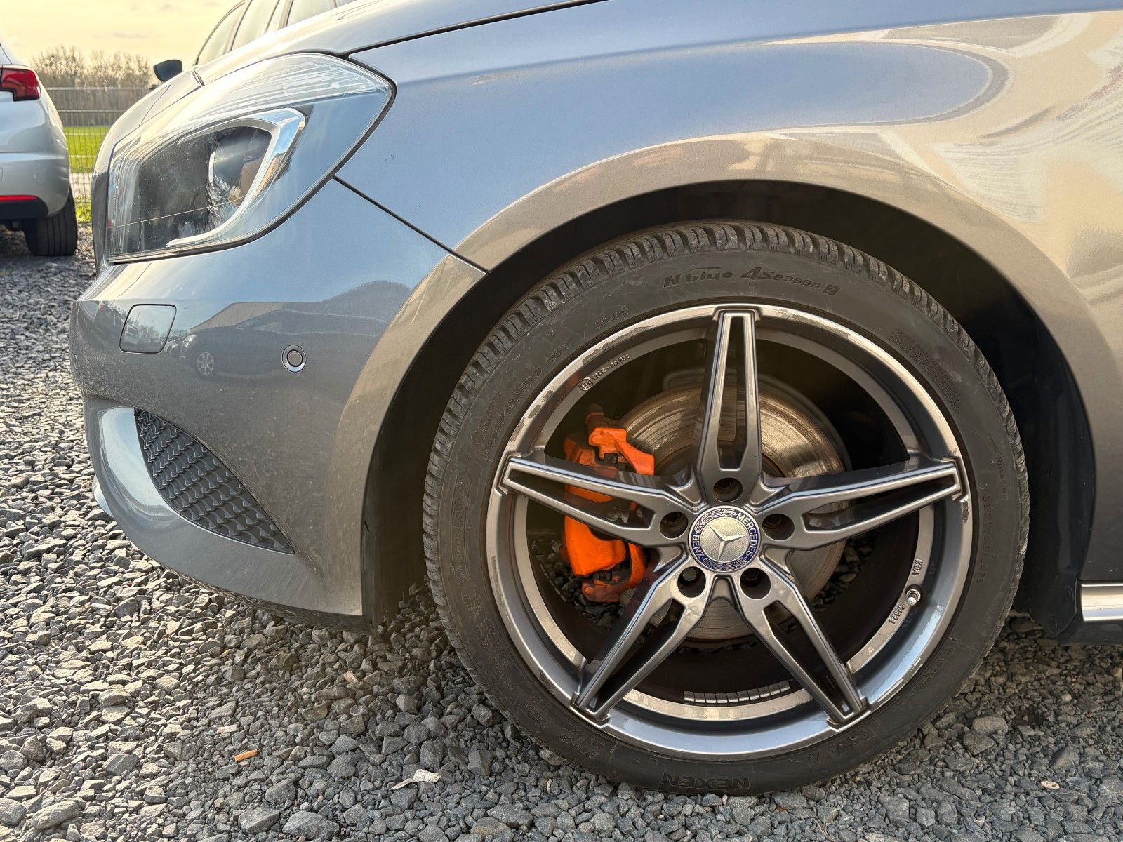 Fahrzeugabbildung Mercedes-Benz A 200 BE Xenon Leder PDC SPORTSITZE 2.HAND SHZ