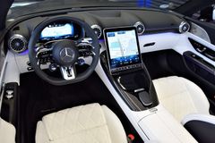 Fahrzeugabbildung Mercedes-Benz SL AMG 63 4Matic+ Lift Keramik Magno Carbon