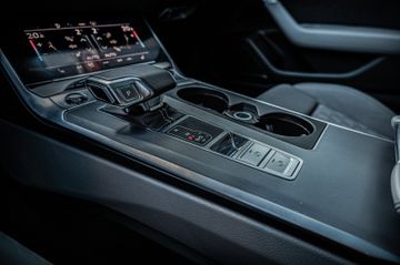 Fahrzeugabbildung Audi A6 Lim. 40 TDI quattro sport|S-LINE|MATRIX|B&O