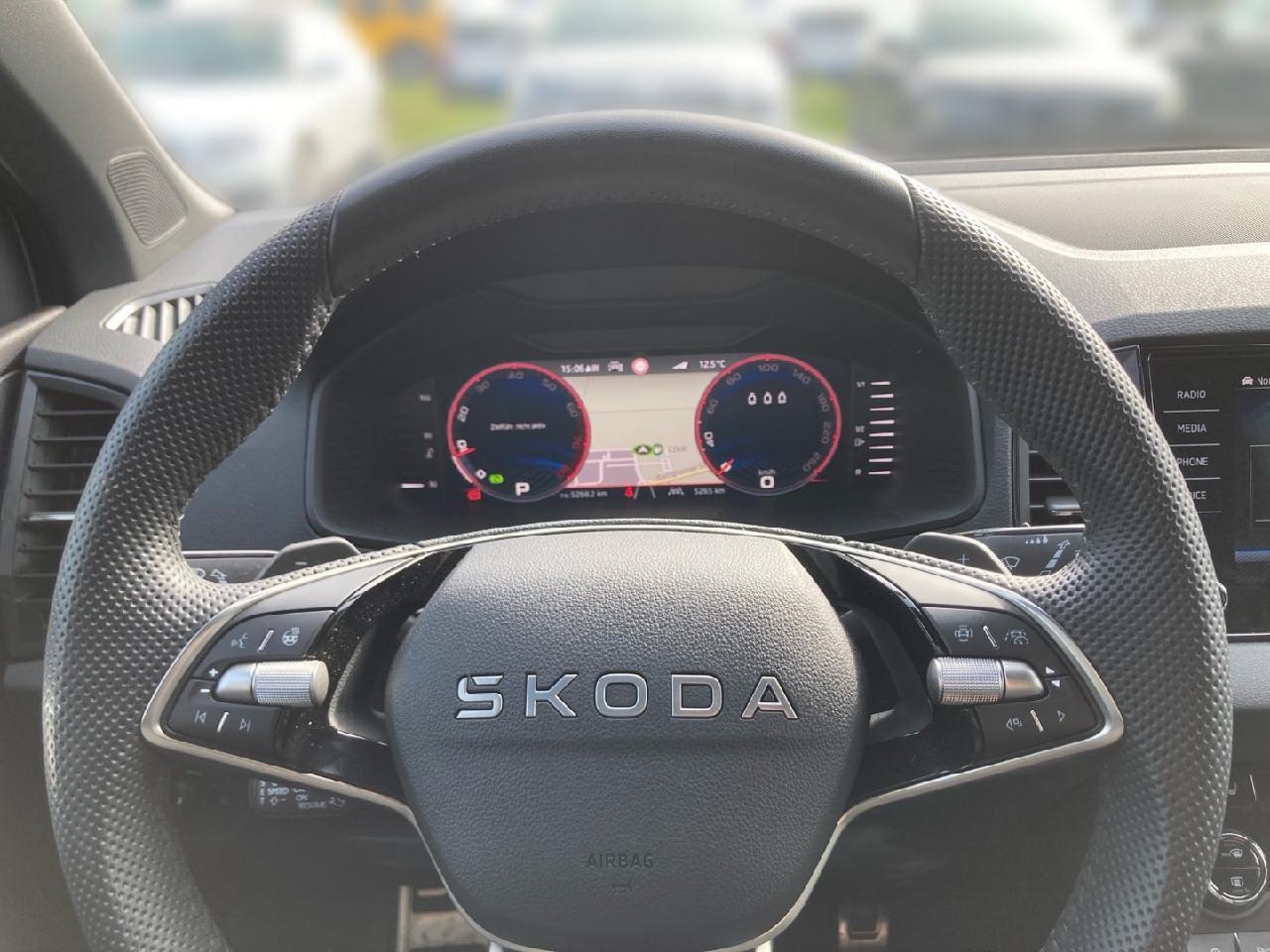 Skoda Karoq Sportline 4x4 *AHK,Pano,Sthz.*