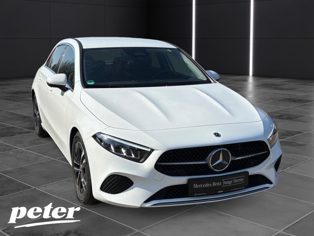 Mercedes-Benz A 180 Kompaktlimousine Progressive*Winter Paket imagem 3