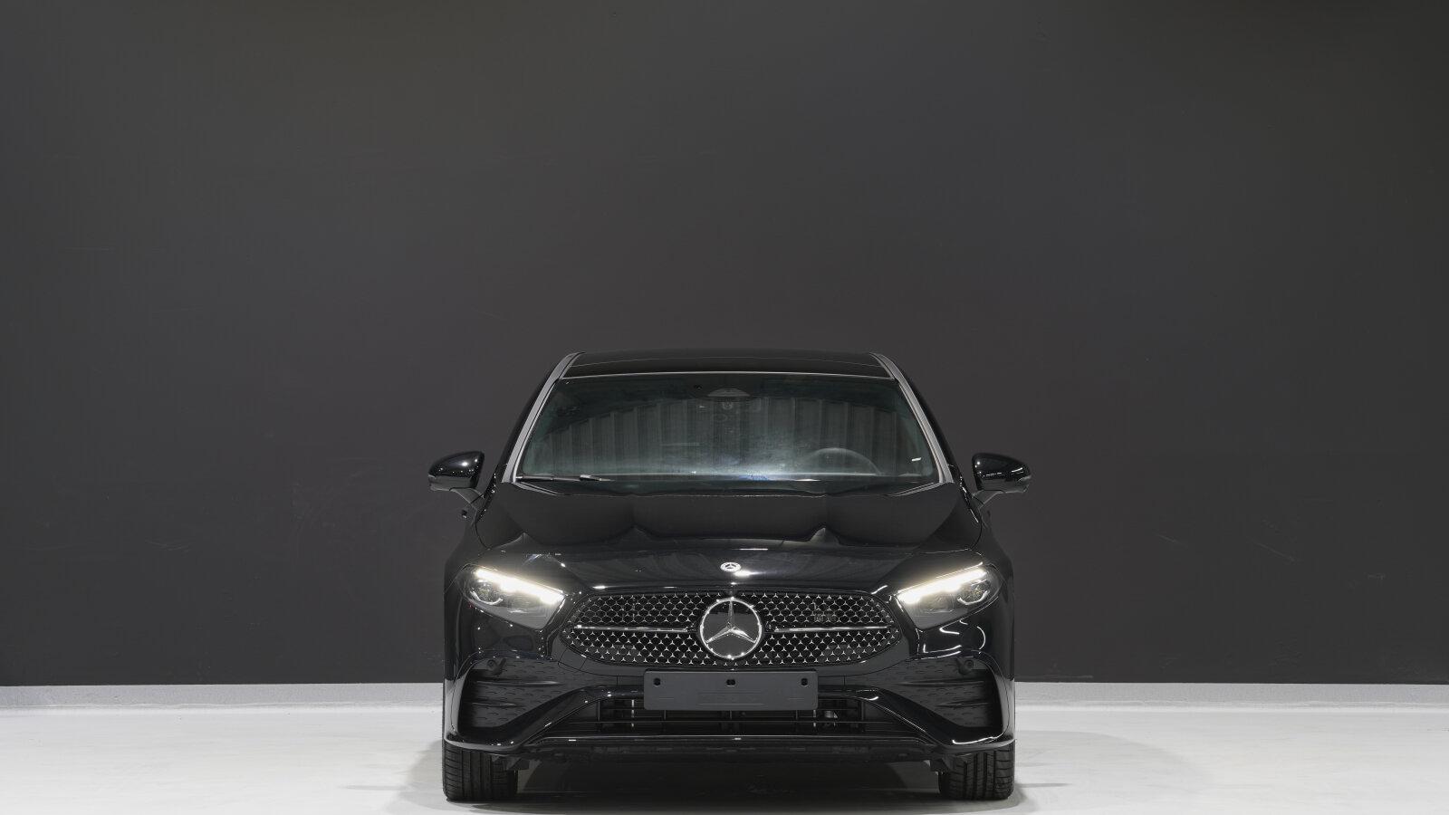 Mercedes-Benz A250e AMG Premium Plus Night Paket