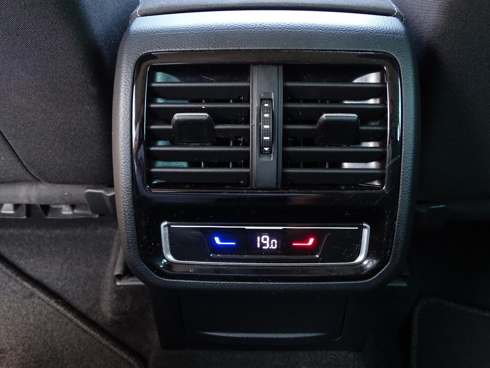Volkswagen Passat 1.5 TSI Business LED ACC Navi AHK, миниатюра 27