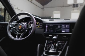 Porsche Cayenne - 12
