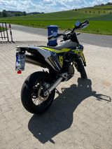 Husqvarna 701 Supermoto - Offers matching your search criteria