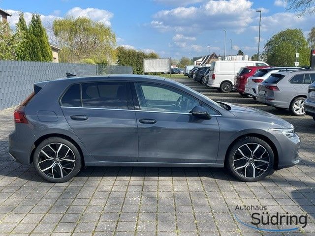 Golf VIII Edition 50 1,5 eTSI AHK Panodach Navi