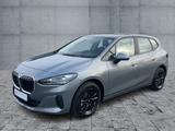 BMW 220i Active Tourer LED+NAVI+SHZ+RFK+DAB+AHK+17" - BMW 220 Active Tourer in Bielefeld