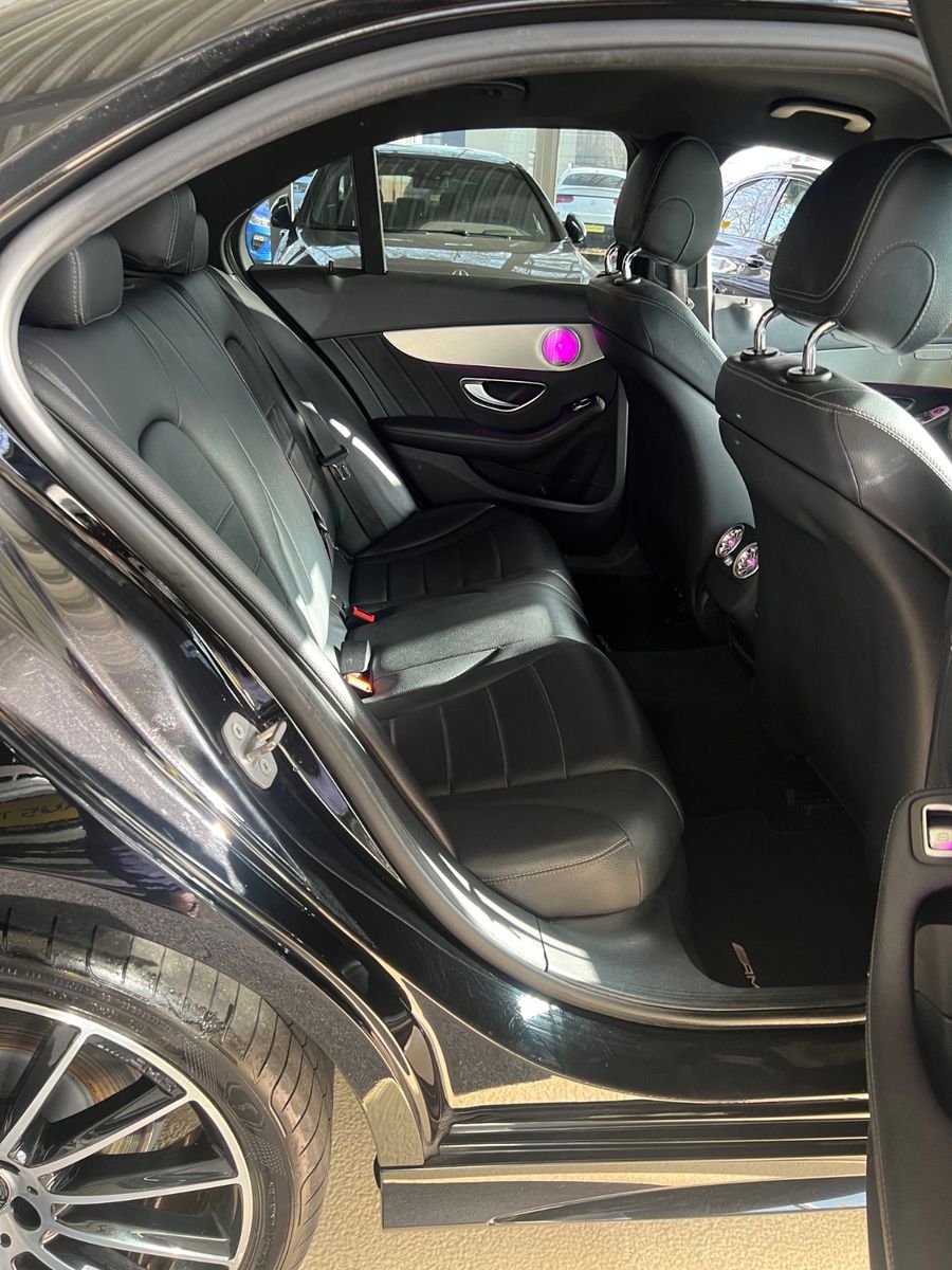 Fahrzeugabbildung Mercedes-Benz C 200 CGI Lim AMG LINE *AMBIENTE*KAMERA*HEAD-UP*