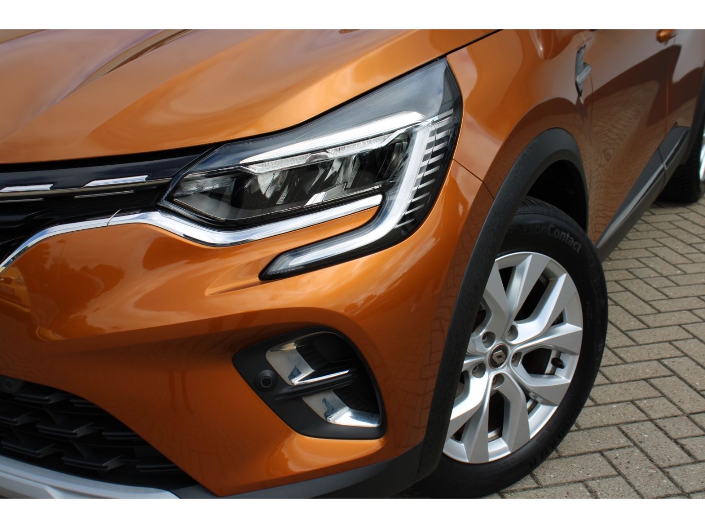 Fahrzeugabbildung Renault Captur II Intens LED GRA PDC RFK Navi StHzg WiPa