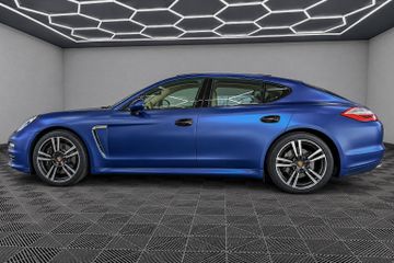 Porsche Panamera - 8