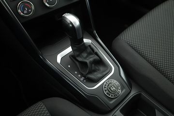 Volkswagen T-Roc - 12