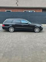 Mercedes-Benz Mercedes w211 320cdi, E Klasse, 7-Sitzer - Mercedes-Benz 320: 320cdi