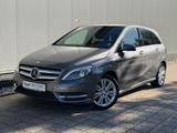 Mercedes-Benz B 200 *Bi-Xen*SHZ*PDC*LM*GJR*2.Hd - Mercedes-Benz B 200 in Bremen