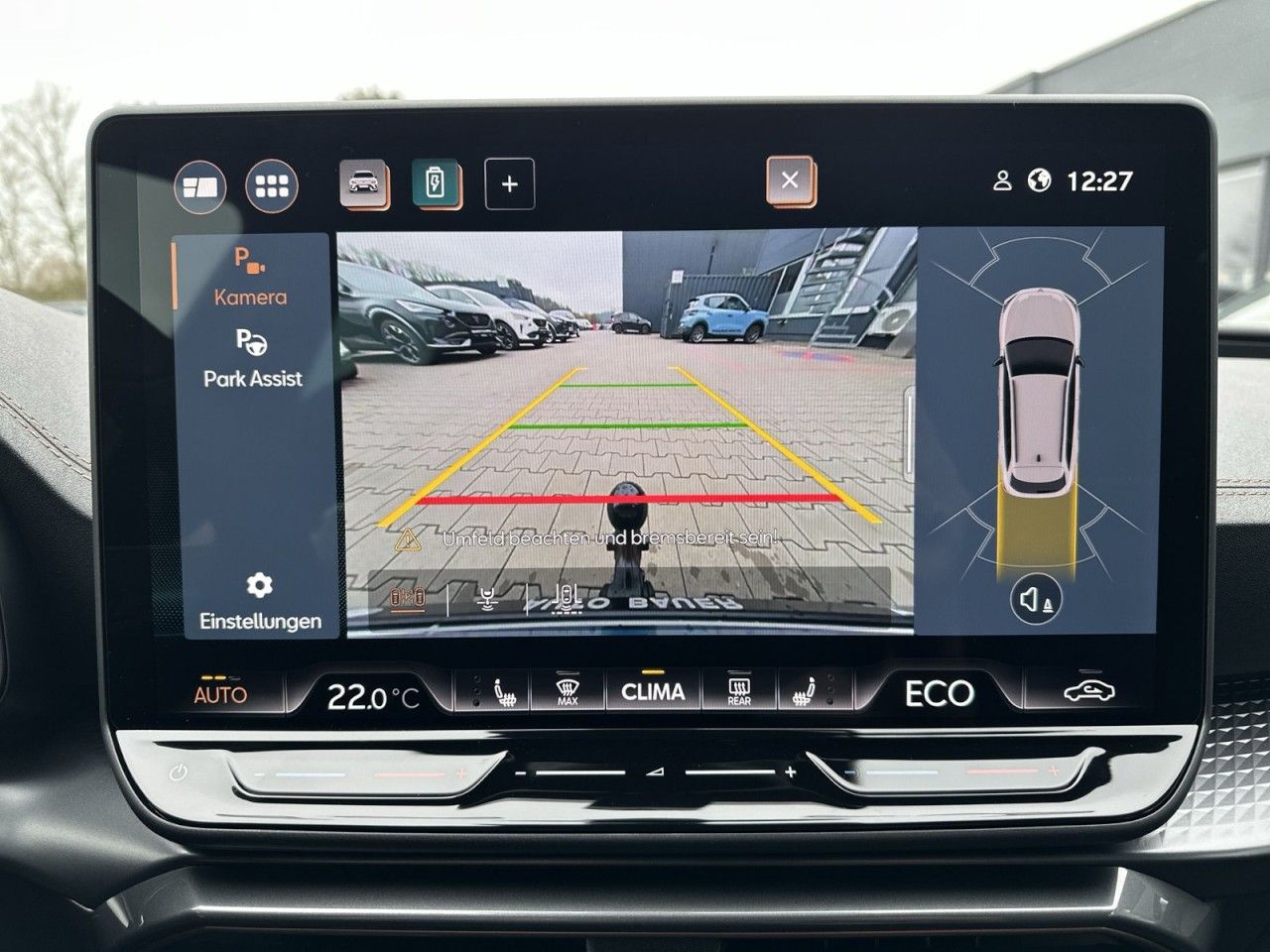 Fahrzeugabbildung CUPRA Leon Sportstourer VZ 1.5 e-HYBRID 272 PS DSG - mit KI generiert/bearbeitet