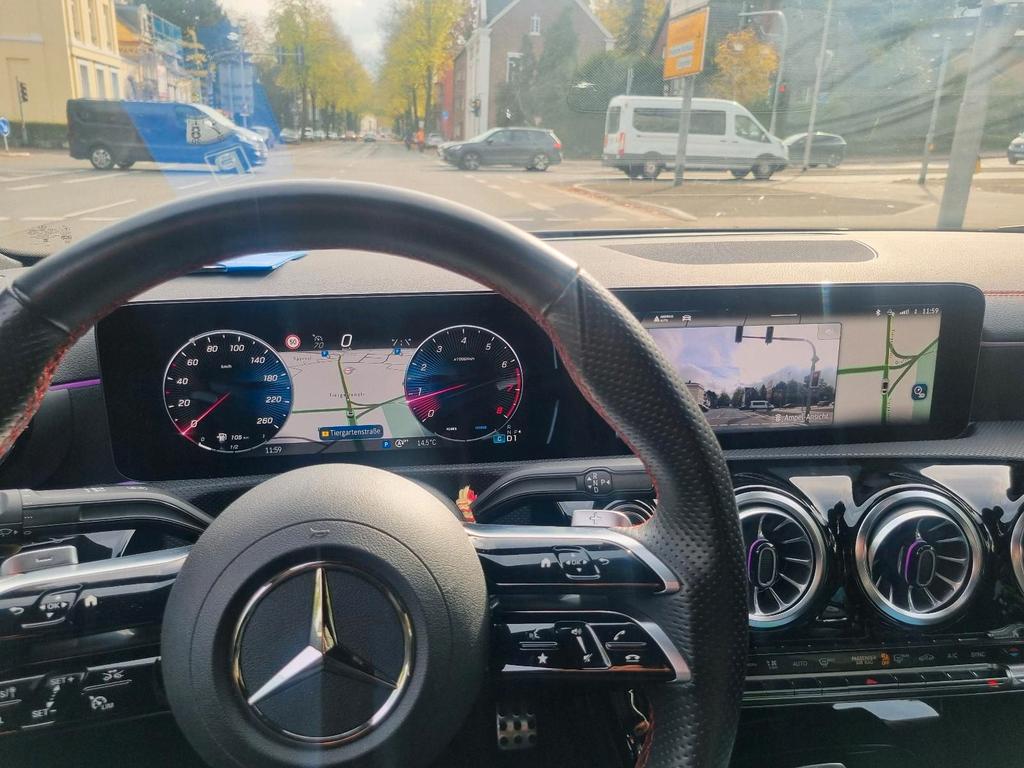 Mercedes-Benz CLA 200