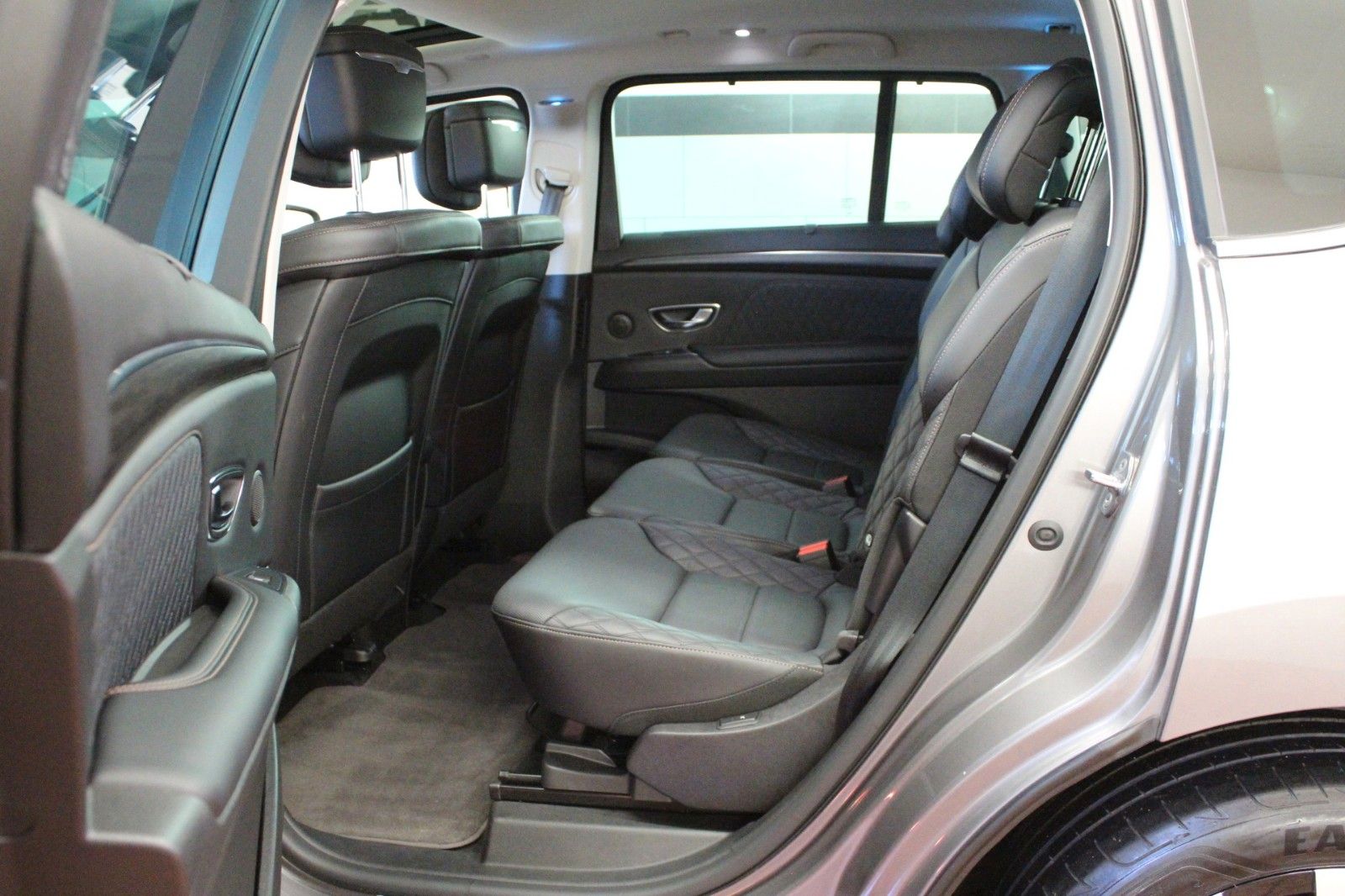 Fahrzeugabbildung Renault Espace Initiale Paris dCi 190 EDC *Volle Ausst.*