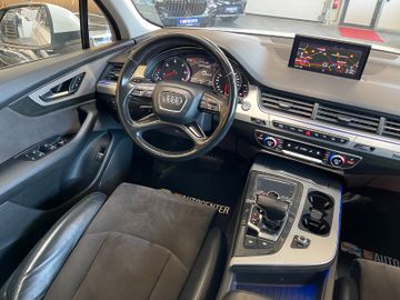 Audi Q7 3.0 TDI quattro *7SITZER*2.HAND*BI-XENON*AHK*