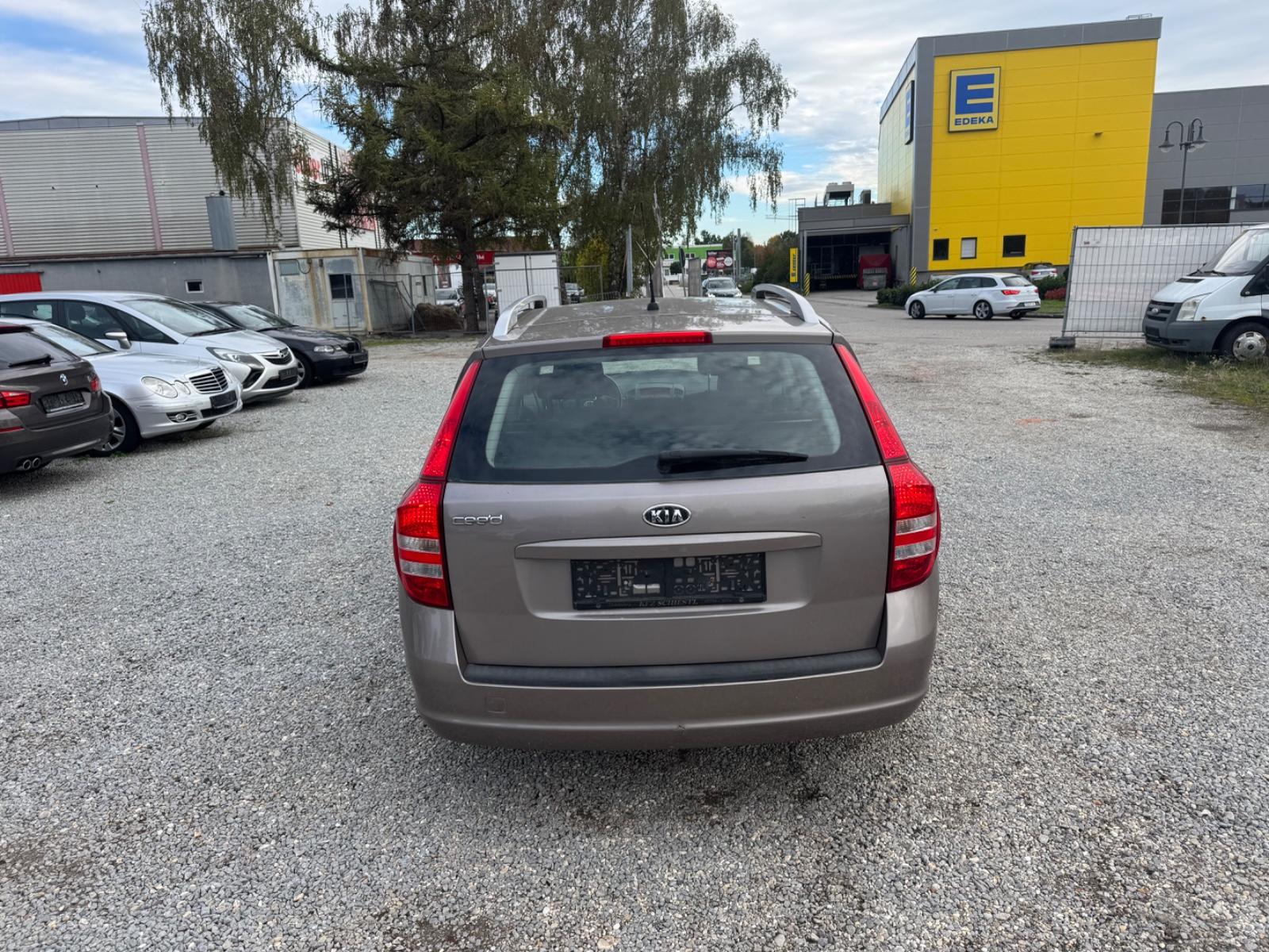 Kia cee'd 2008 — photo 6