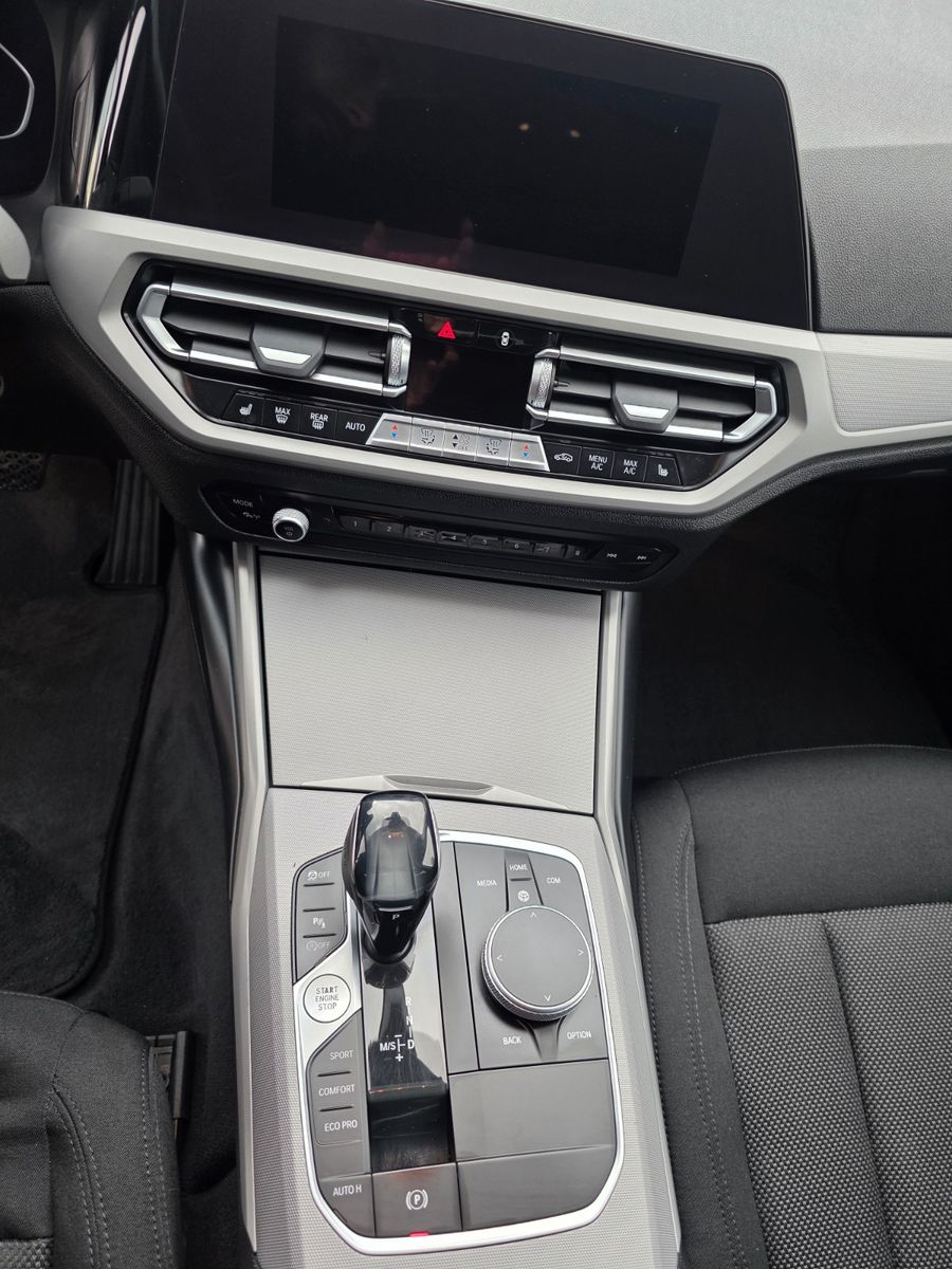 BMW 318 3 Touring 318 i Advantage foto 11