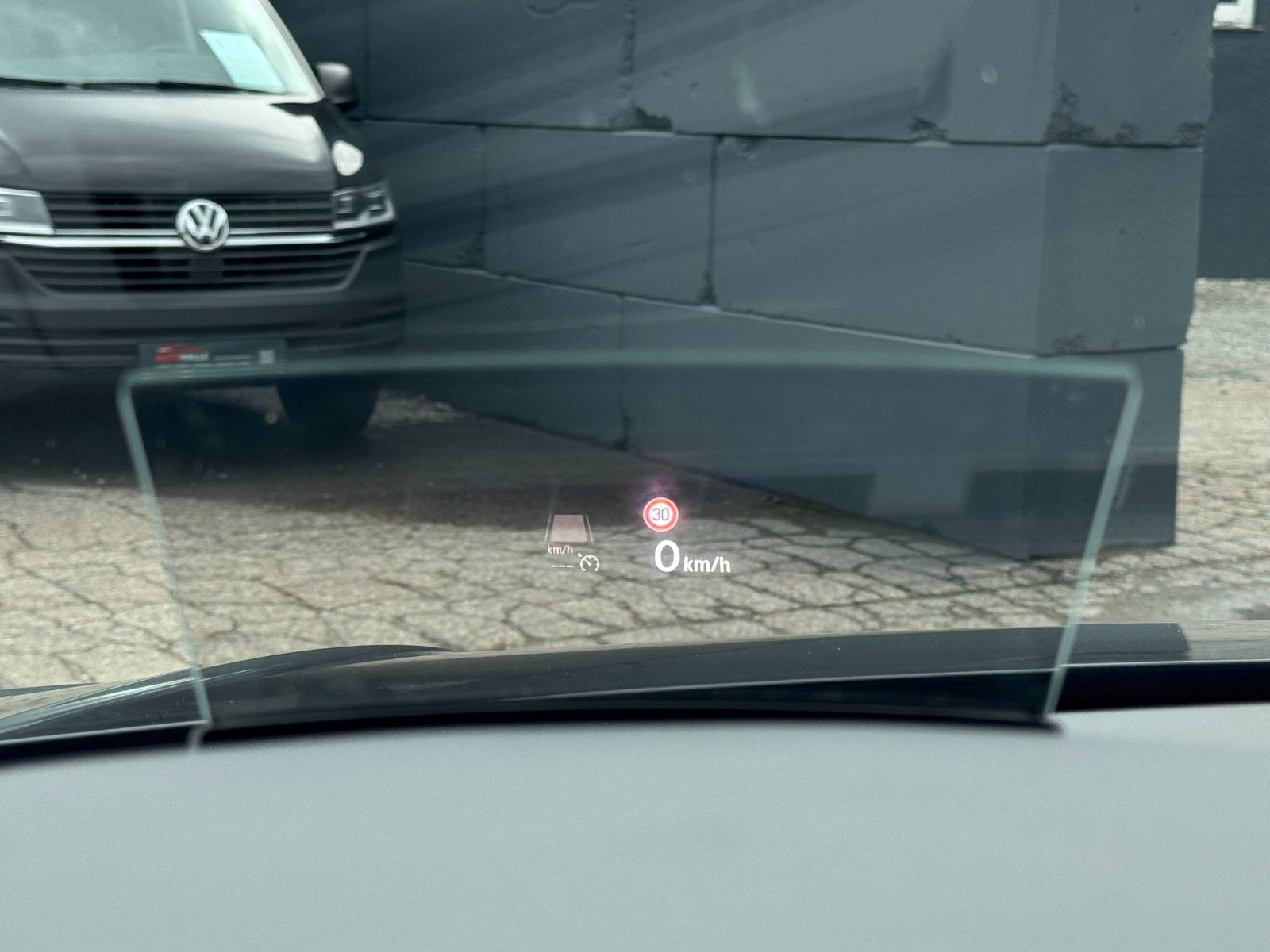 Fahrzeugabbildung Volkswagen Tiguan 2.0 TSI Hgl. 4M Alcan Pano Dynaudio 360°