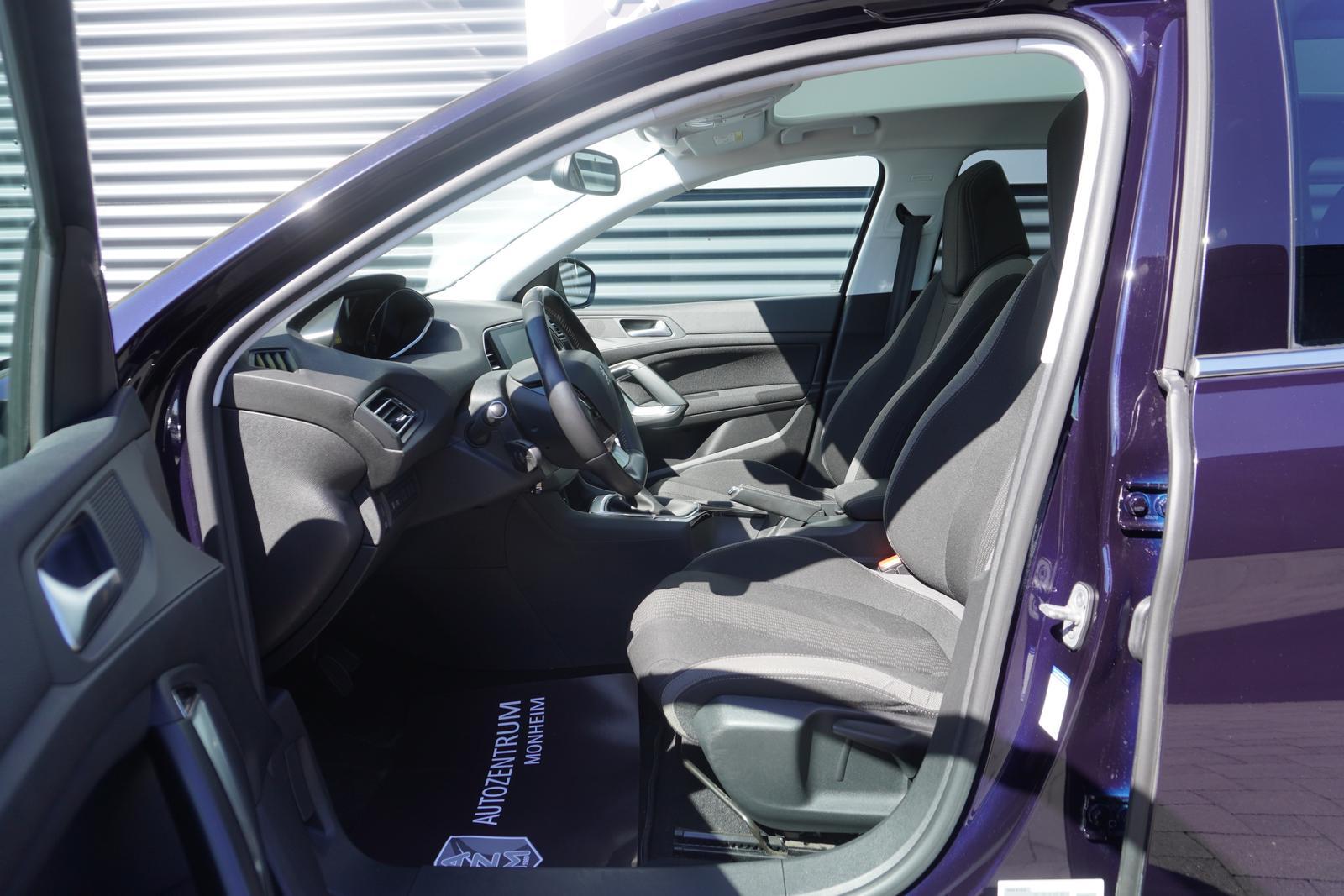 Peugeot 308 PURETECH STYLE|PANORAMA|KAMERA|TEMPOMAT|NAVI