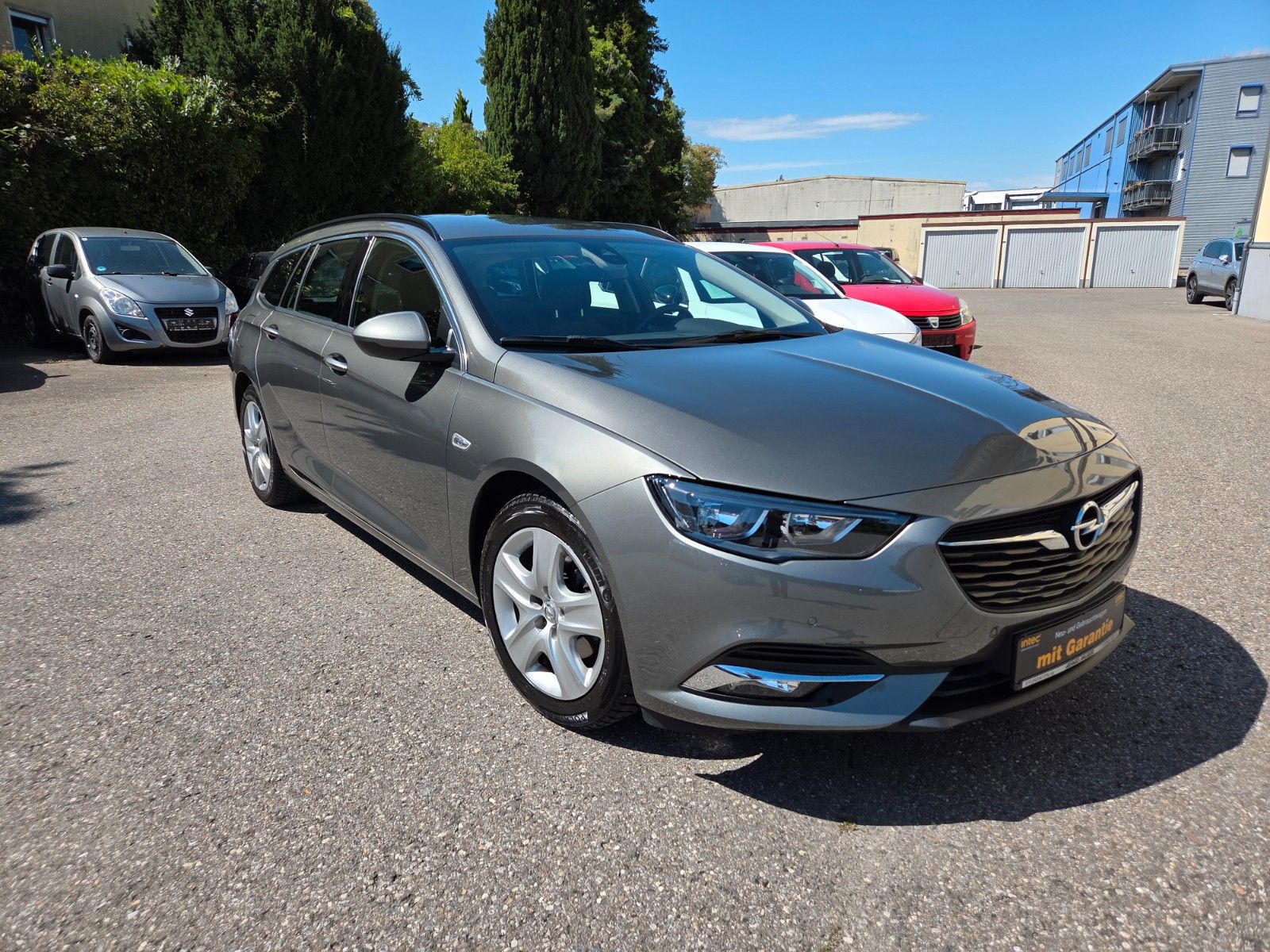 Opel Insignia - 1