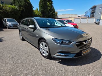 Opel Insignia - 1