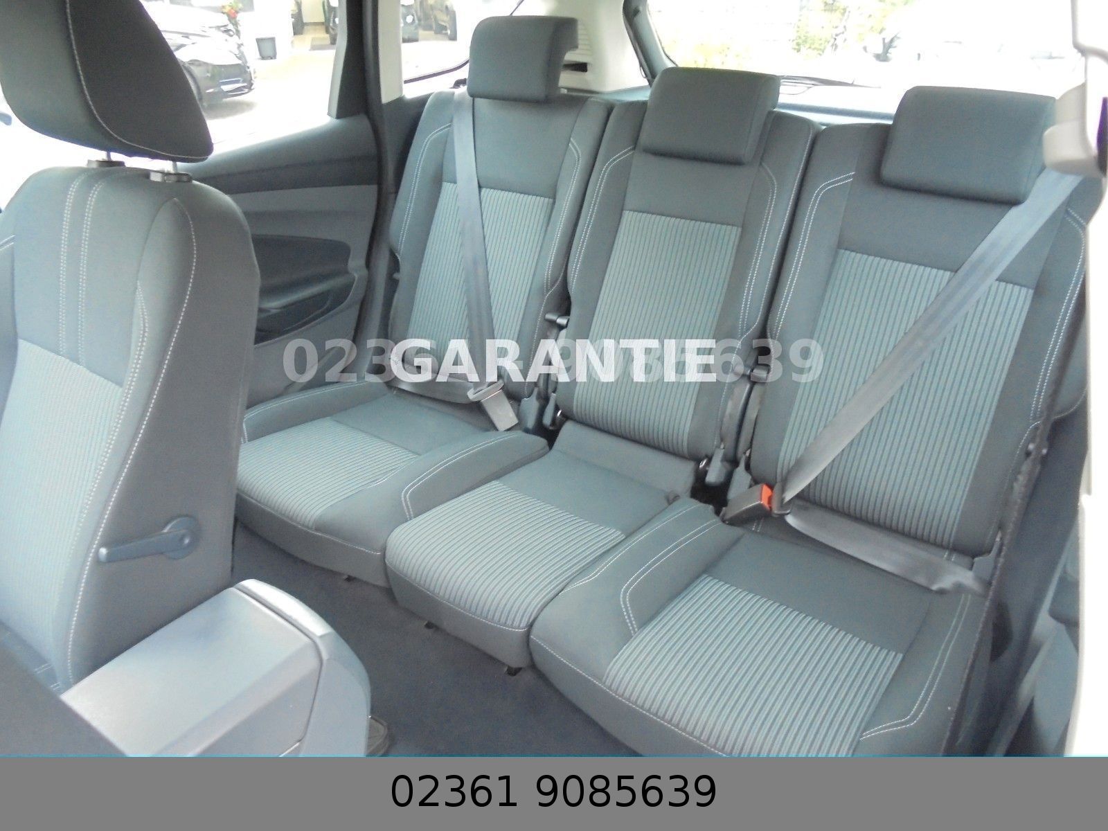 Fahrzeugabbildung Ford C-MAX Titanium/Klima/Navi/Pdc+Kamera/TÜV NEU