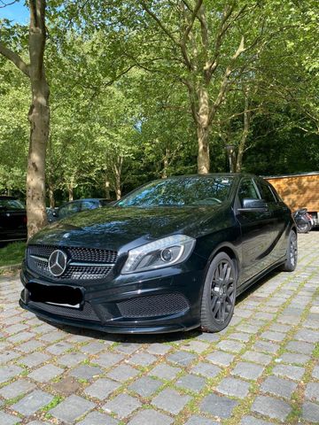 MERCEDES-BENZ A 200 - AMG Line