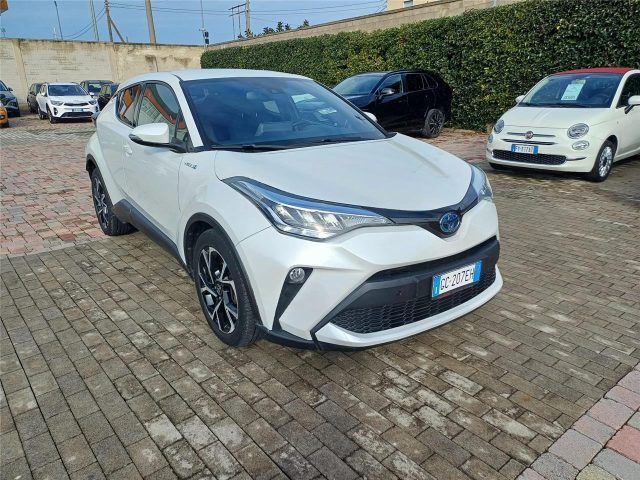 Toyota TOYOTA C-HR (2016-2023) 1.8 Hybrid E-CVT Trend