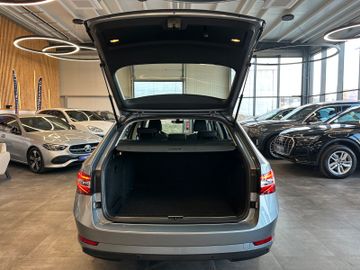 MYAUTOCENTER – Gebraucht- und Jahreswagen mit Werkstattservice in Pfaffenhofen Skoda Superb Combi Style *Bi Xenon*Klima*ACC*