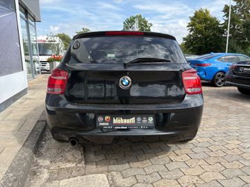 Fahrzeugabbildung BMW 116i Lim Aut. Navi Sport Line GSD PDC MFL Xenon