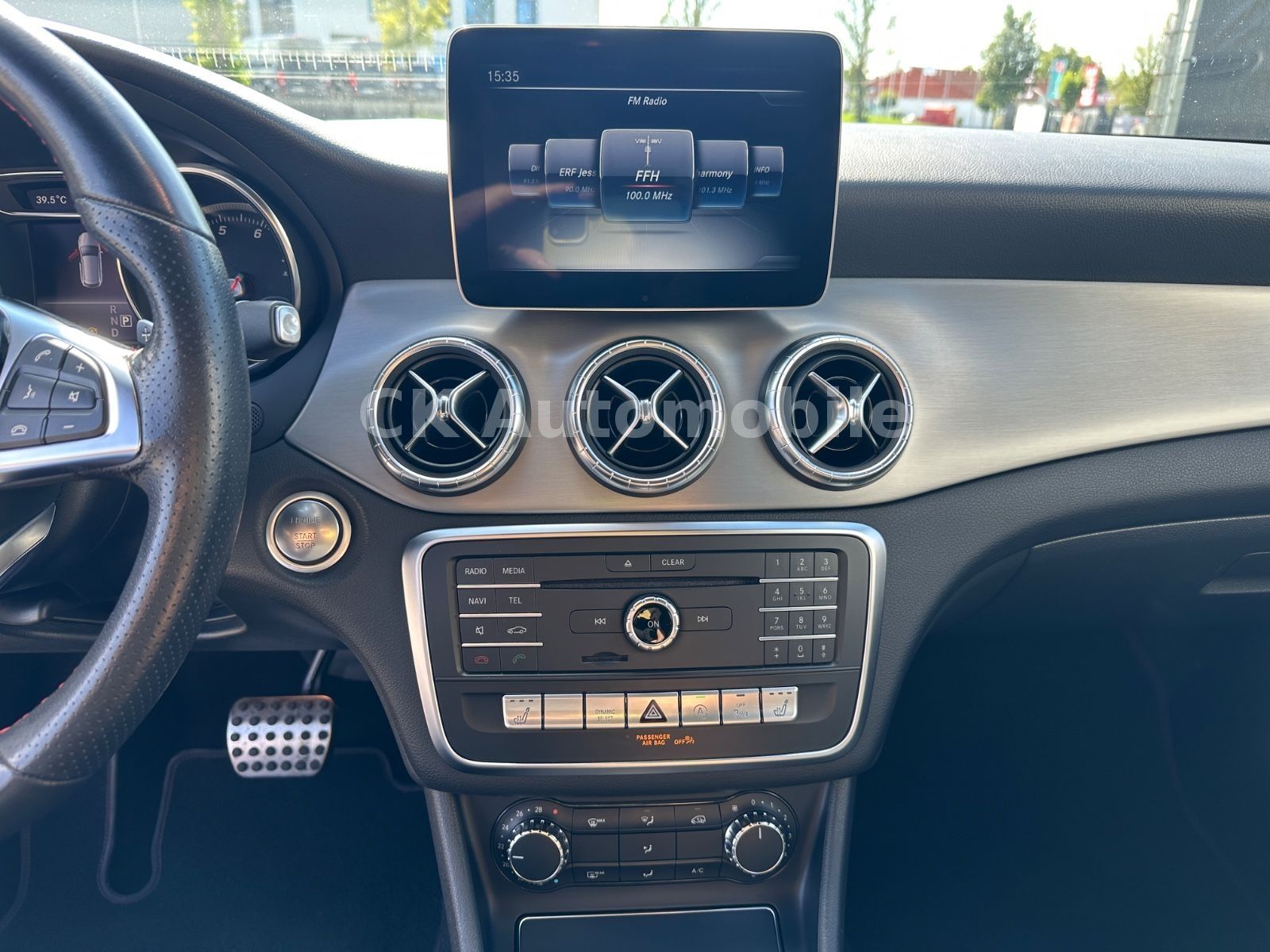 Fahrzeugabbildung Mercedes-Benz CLA 250 Shooting Brake AMG-Line/Navi/LED/ACC/Kam